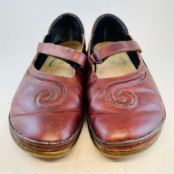 Naot Brown Matai Swirl Adjustable Flat Mary Janes, size 39 8 - Picture 2 of 11